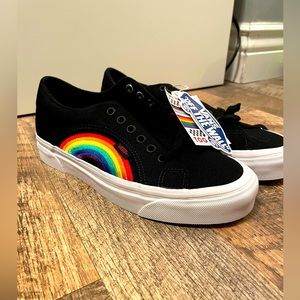 Vans x Pride Lampin Rainbow
